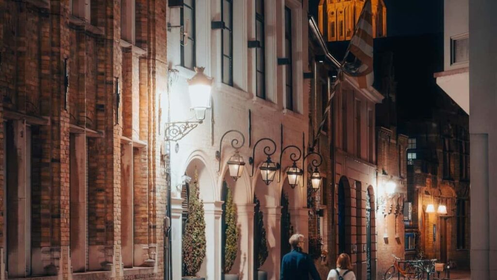 How Snapchat Influencers Can Land China Brand Deals in 2025 UK Market
