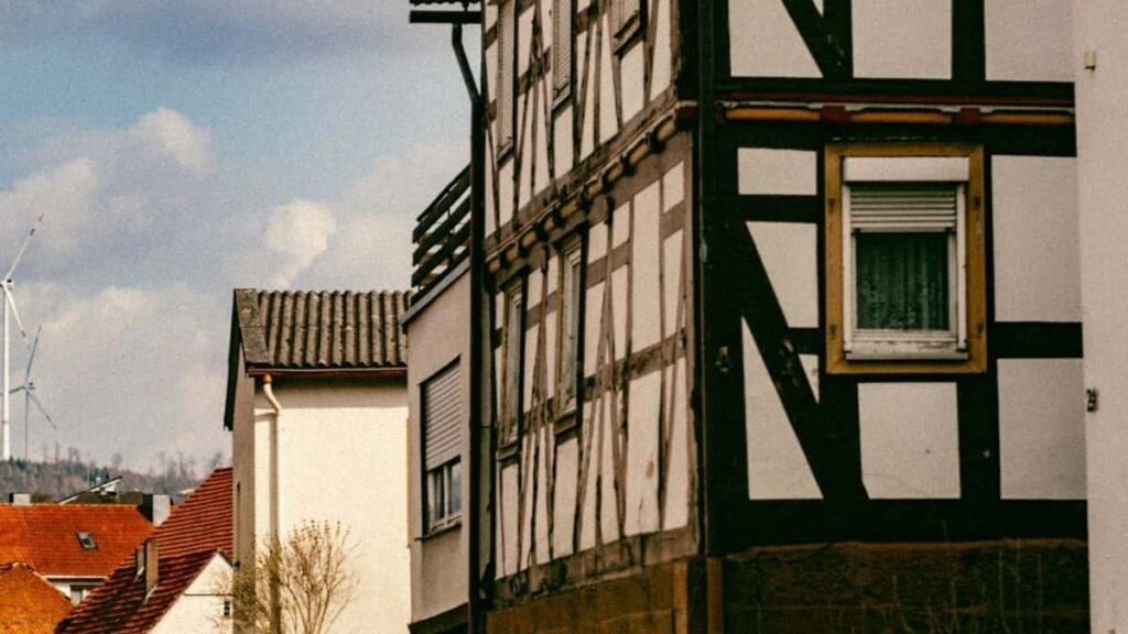 How Snapchat Influencers Can Score Norway Brand Deals in 2025 UK