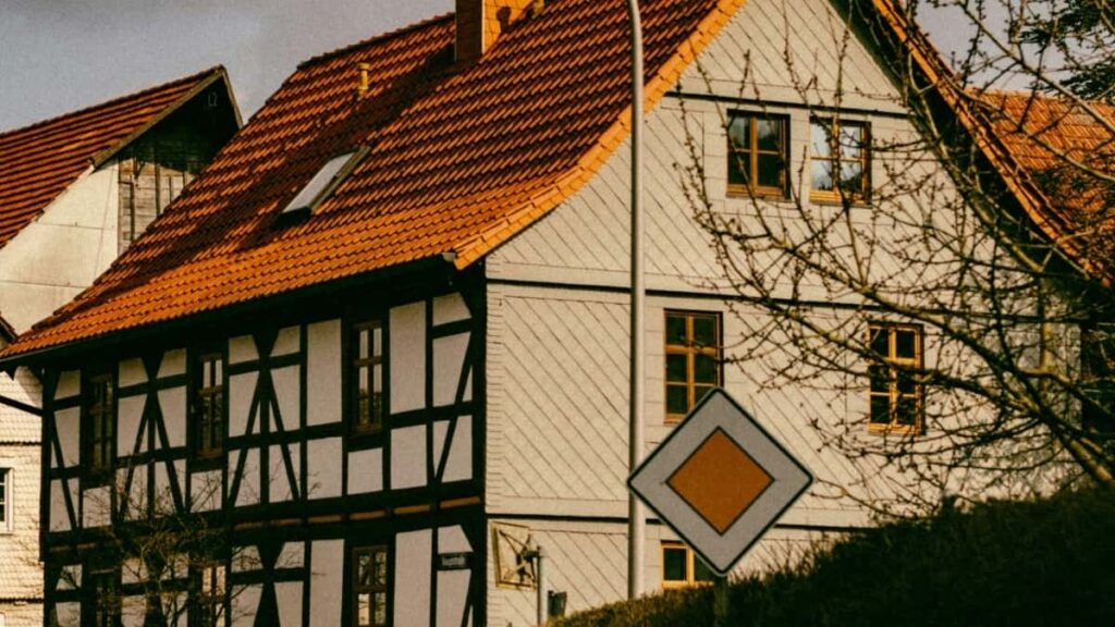 How Snapchat Influencers Can Land Sweden Brand Deals in 2025 UK
