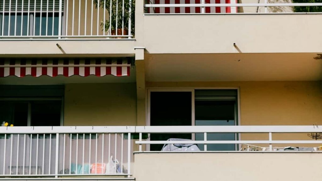 Practical guide for UK advertisers to locate Montenegro-based Hulu-savvy creators and use UGC to boost travel gear exposure.