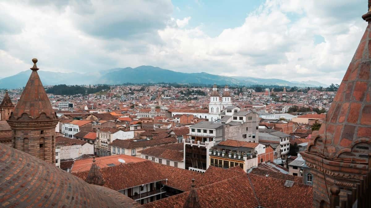 UK Creators: Pitch Swiss Brands on Chingari & Win Flat Fees