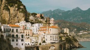 Discover how UK advertisers can connect with Pakistani eBay creators for authentic sustainability campaigns.