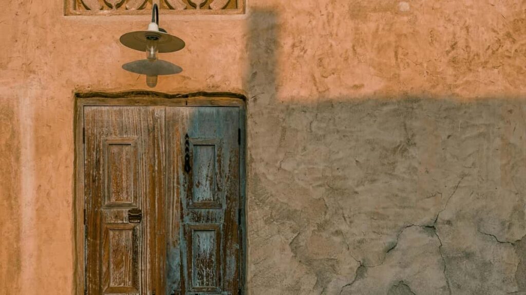 Practical guide for UK advertisers to locate Ecuador-based VKontakte creators and use streamers to drive app installs, with local insights and risk controls.