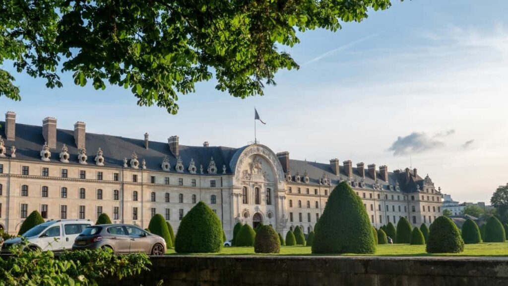 Practical guide for UK advertisers to locate and work with Romania-based WhatsApp creators for new song promostactics, channels, outreach templates and legal checks.