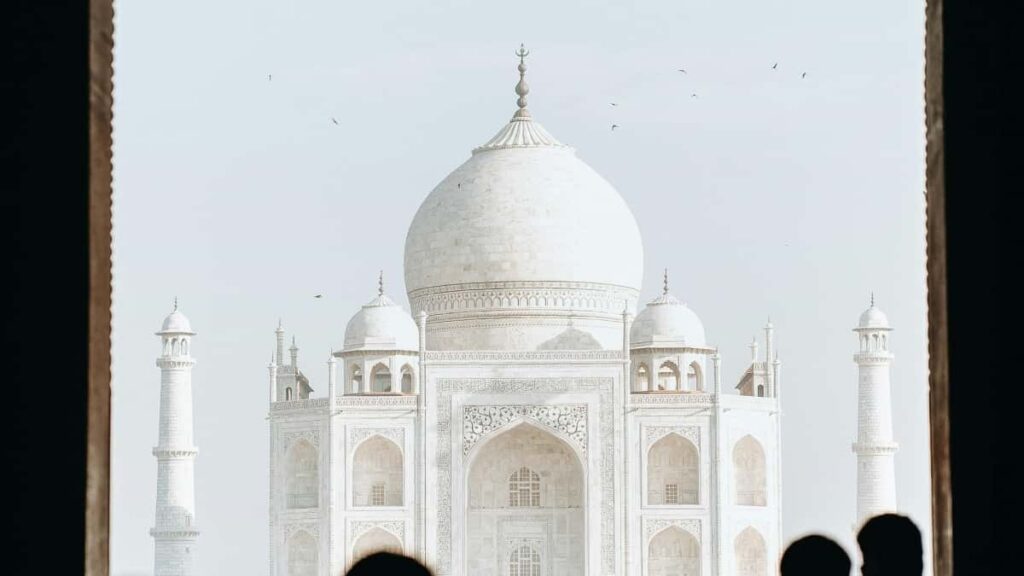 Practical playbook for UK creators on how to find, contact and create follow-up content with Chilebased brands via Lazada-style crossborder listings and brand mirrors.