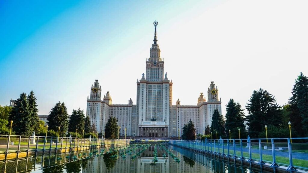 Practical guide for UK beauty brands on finding and partnering with Bilibili creators in China to promote skincare lines discovery, outreach, contracts and measurement.