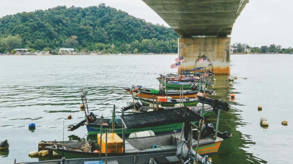 Practical guide for UK creators to connect with Ecuadorian brands on TikTok and win new audiences through local insight, outreach tactics and monetisation tips.