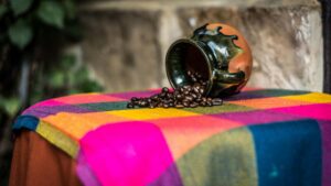 Practical guide for UK advertisers to find and brief Turkey-based Josh creators for esports campaigns, with platform tips, outreach templates and campaign tactics.